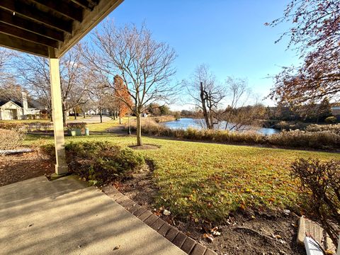 Tiny photo for 120 Stirling Lane #Z1, Schaumburg, IL 60194 (MLS # 12520595)