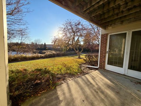 Tiny photo for 120 Stirling Lane #Z1, Schaumburg, IL 60194 (MLS # 12520595)