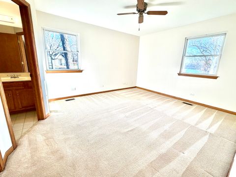 Tiny photo for 120 Stirling Lane #Z1, Schaumburg, IL 60194 (MLS # 12520595)