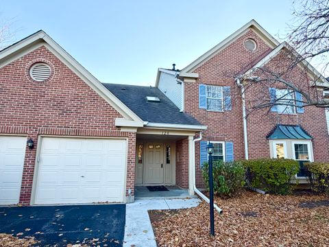 Photo of 120 Stirling Lane #Z1, Schaumburg, IL 60194 (MLS # 12520595)