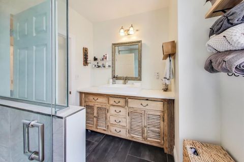 Tiny photo for 4553 S Ellis Avenue, Chicago, IL 60653 (MLS # 12559908)