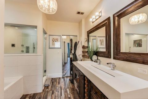 Tiny photo for 4553 S Ellis Avenue, Chicago, IL 60653 (MLS # 12559908)