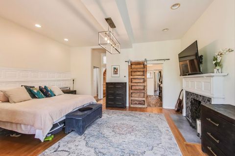 Tiny photo for 4553 S Ellis Avenue, Chicago, IL 60653 (MLS # 12559908)