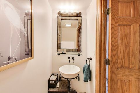 Tiny photo for 4553 S Ellis Avenue, Chicago, IL 60653 (MLS # 12559908)