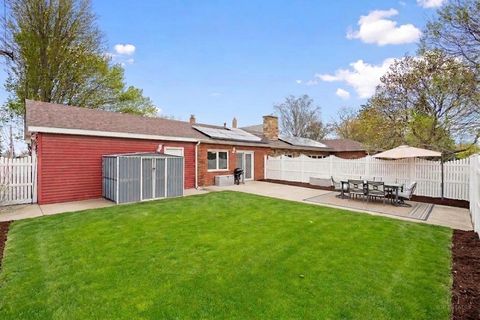 Tiny photo for 3850 W 93rd Street, Evergreen Park, IL 60805 (MLS # 12629150)