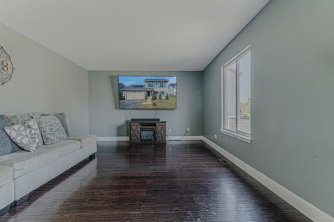 Tiny photo for 315 Clarendon Lane, Bolingbrook, IL 60440 (MLS # 12457995)