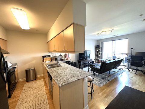 Tiny photo for 1720 Oak Avenue #706, Evanston, IL 60201 (MLS # 12479769)