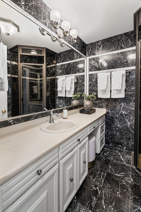 Tiny photo for 1000 N Lake Shore Plaza #49A, Chicago, IL 60611 (MLS # 12570400)