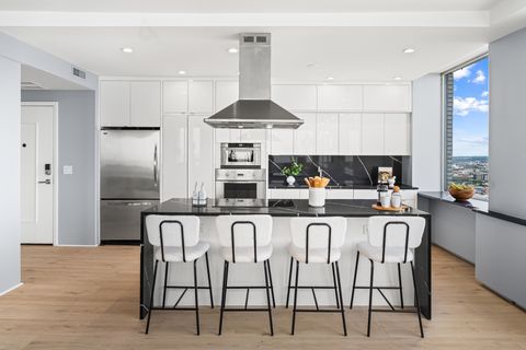 Tiny photo for 1000 N Lake Shore Plaza #49A, Chicago, IL 60611 (MLS # 12570400)