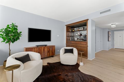 Tiny photo for 1000 N Lake Shore Plaza #49A, Chicago, IL 60611 (MLS # 12570400)