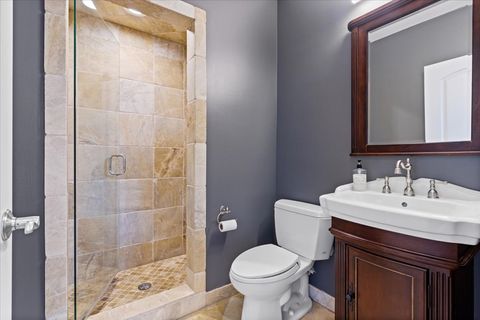 Tiny photo for 3638 N WAYNE Avenue, Chicago, IL 60613 (MLS # 12608812)