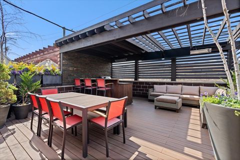 Tiny photo for 3638 N WAYNE Avenue, Chicago, IL 60613 (MLS # 12608812)