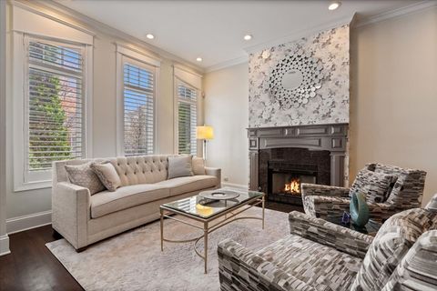 Tiny photo for 3638 N WAYNE Avenue, Chicago, IL 60613 (MLS # 12608812)