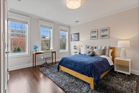 Tiny photo for 3638 N WAYNE Avenue, Chicago, IL 60613 (MLS # 12608812)