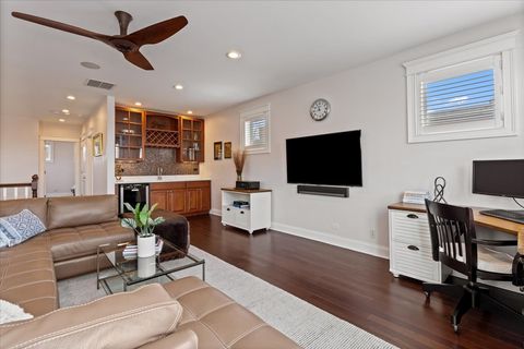 Tiny photo for 3638 N WAYNE Avenue, Chicago, IL 60613 (MLS # 12608812)