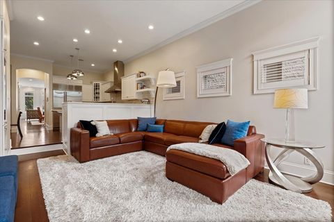 Tiny photo for 3638 N WAYNE Avenue, Chicago, IL 60613 (MLS # 12608812)