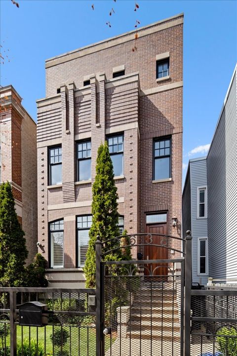 3638 N WAYNE Avenue Chicago IL 60613