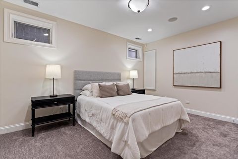 Tiny photo for 3638 N WAYNE Avenue, Chicago, IL 60613 (MLS # 12608812)