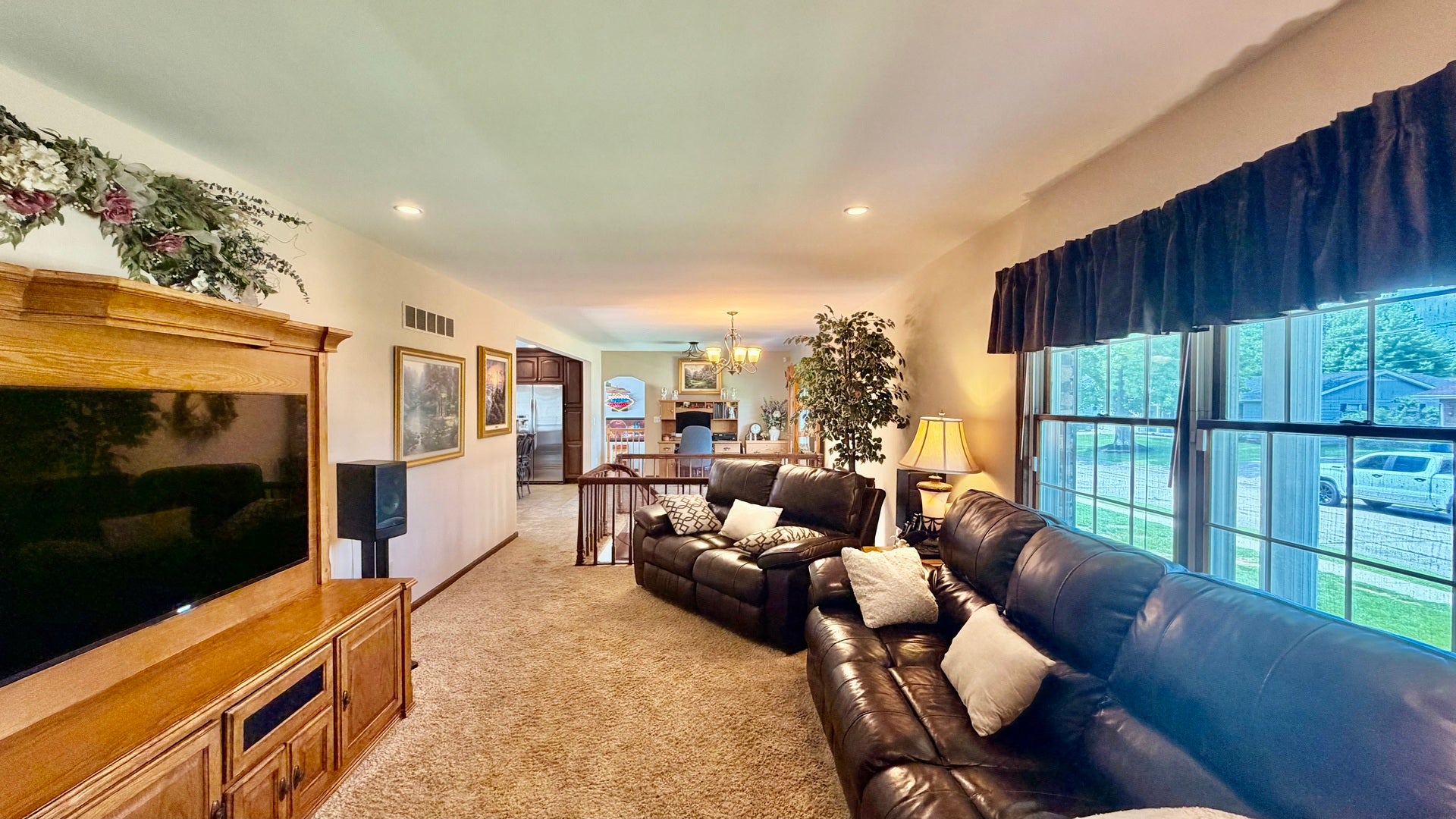 545 Meadowbrook