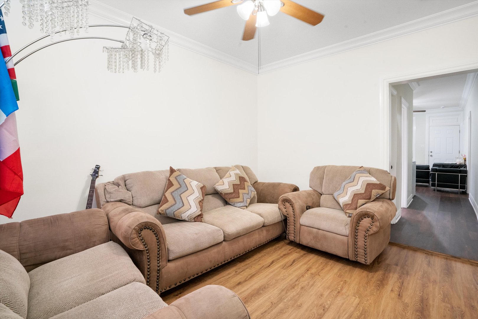 3115 W 54th Place