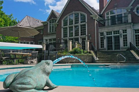 A home in Lake Bluff