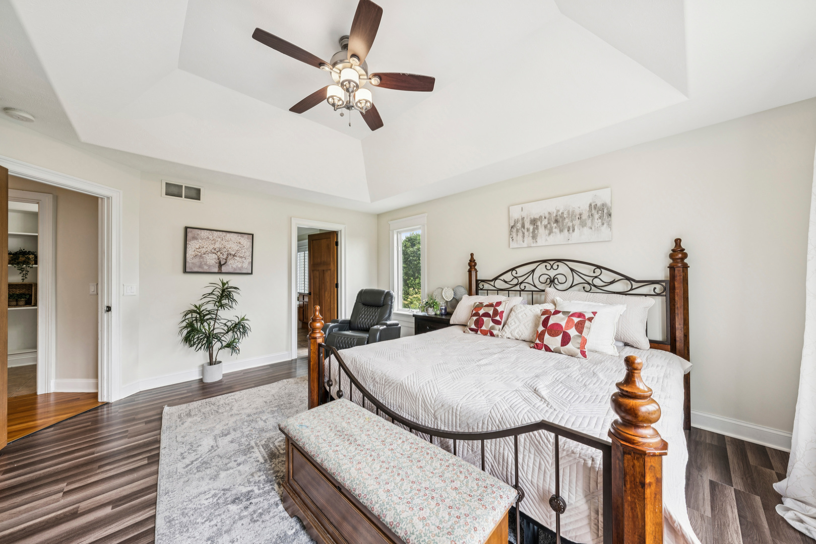 Rockford, Illinois 61107, United States, 4 Bedrooms Bedrooms, ,4 BathroomsBathrooms,Residential,Active,242134