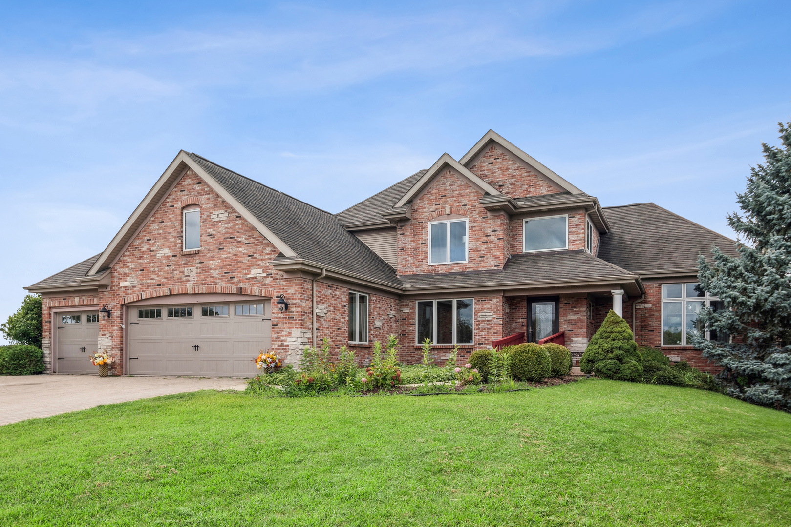 Rockford, Illinois 61107, United States, 4 Bedrooms Bedrooms, ,4 BathroomsBathrooms,Residential,Active,242134