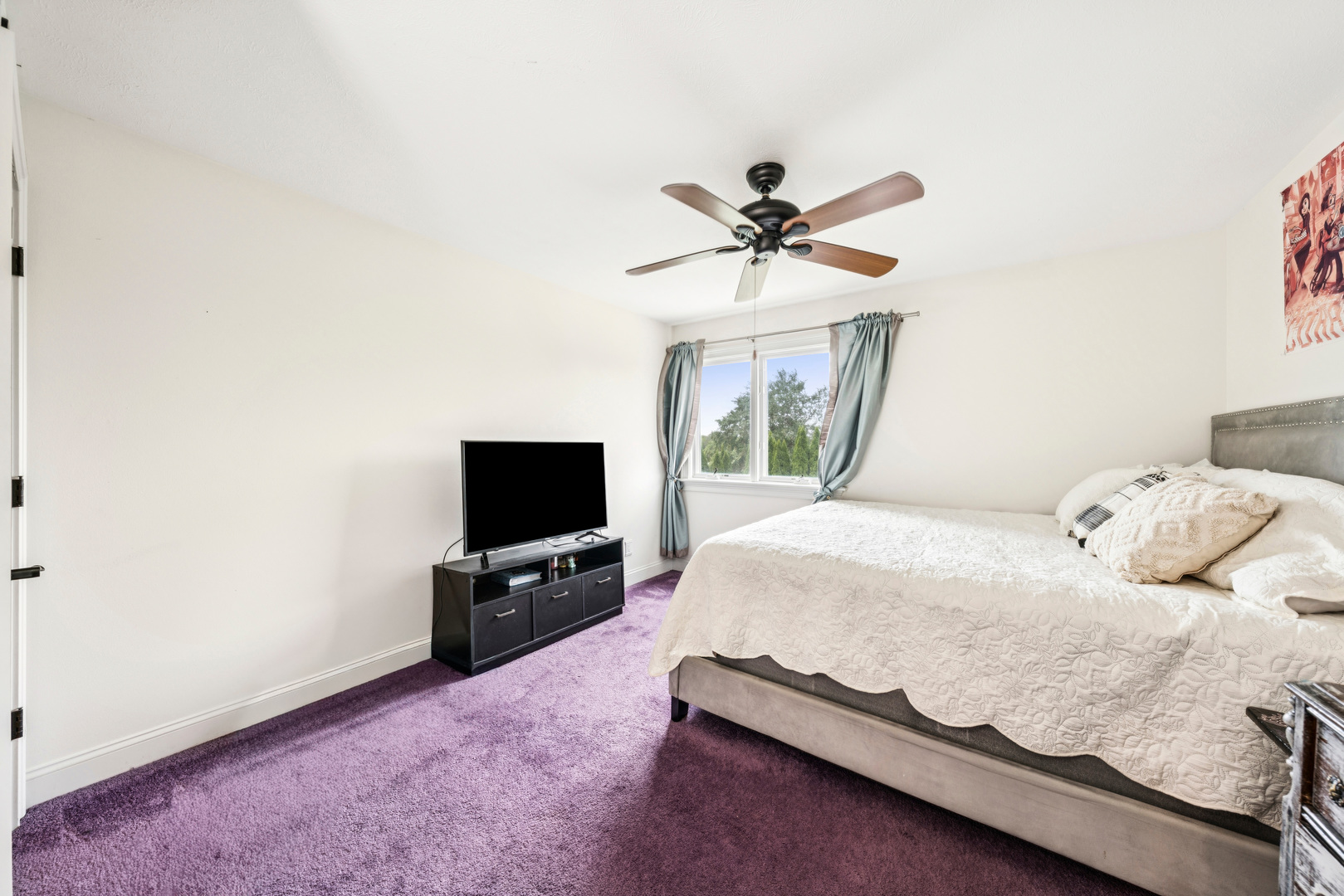 Rockford, Illinois 61107, United States, 4 Bedrooms Bedrooms, ,4 BathroomsBathrooms,Residential,Active,242134