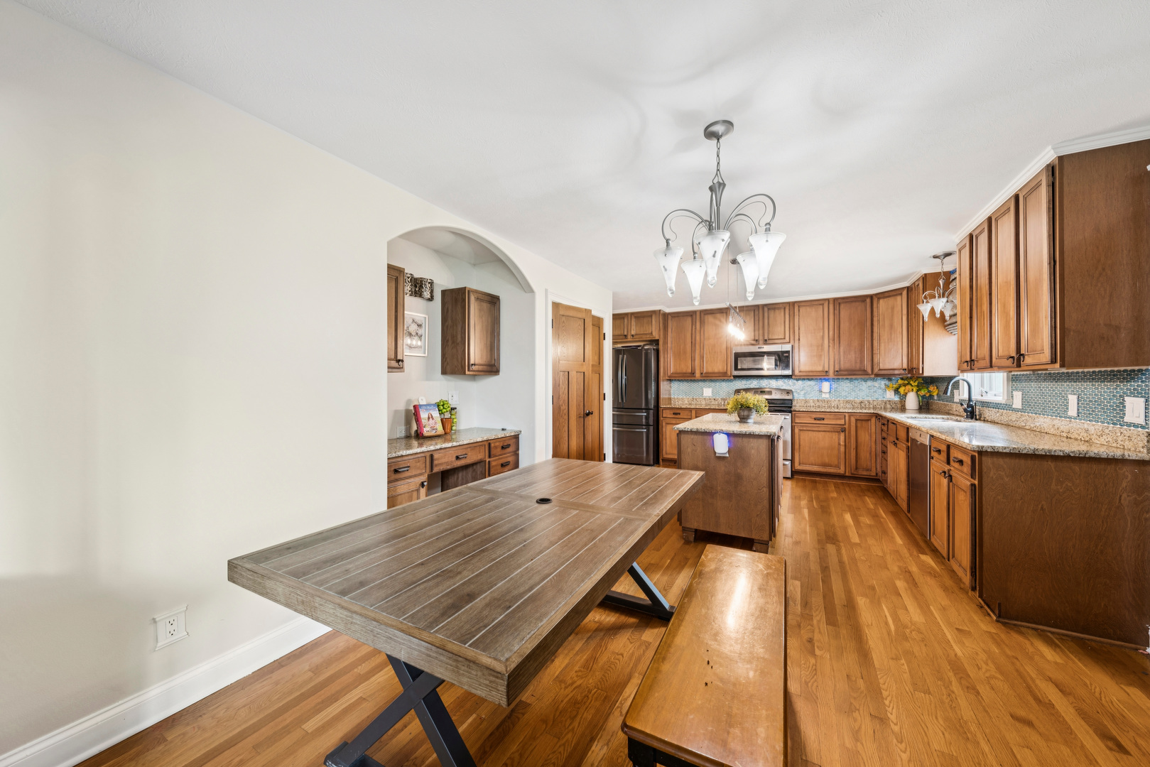 Rockford, Illinois 61107, United States, 4 Bedrooms Bedrooms, ,4 BathroomsBathrooms,Residential,Active,242134