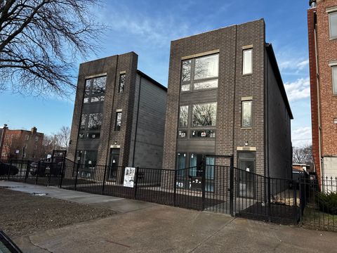 4152 S Michigan Avenue 1 Chicago IL 60653
