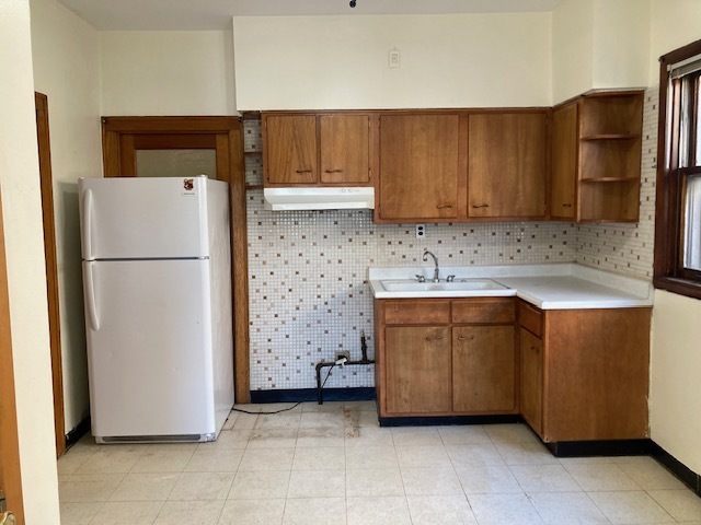 5740 S ARCHER Avenue