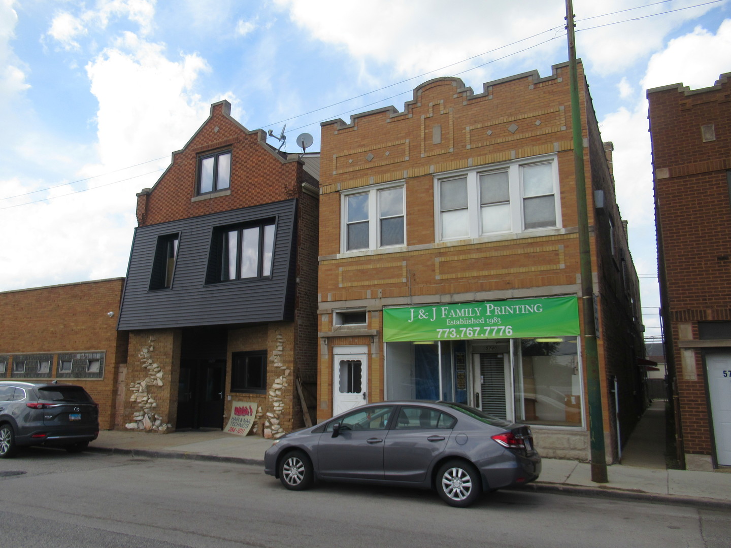 5740 S ARCHER Avenue