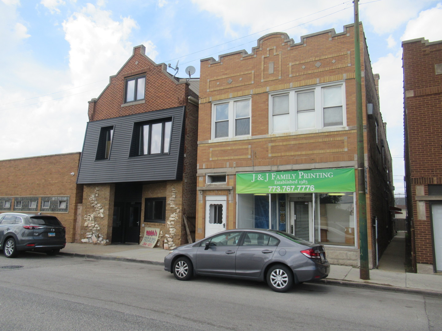 5740 S ARCHER Avenue