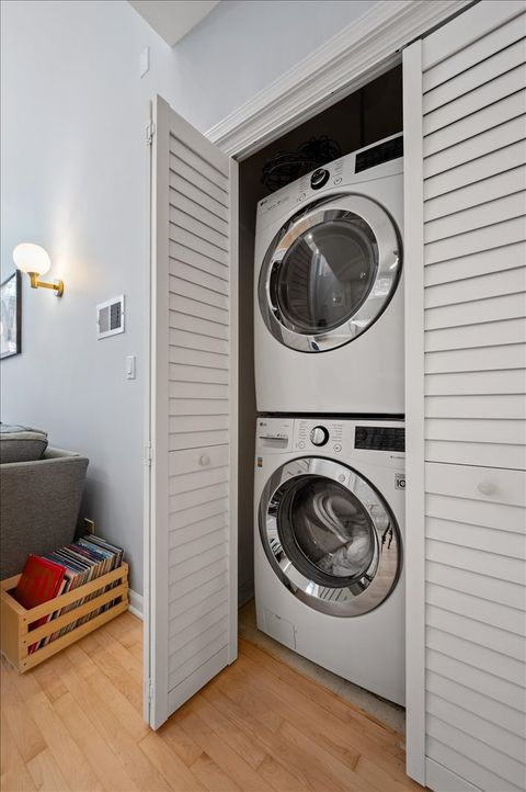 Tiny photo for 2140 W Haddon Avenue #1E, Chicago, IL 60622 (MLS # 12510264)