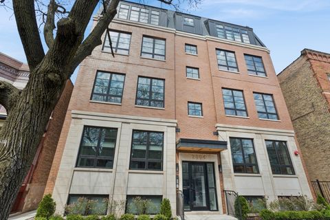 Photo of 2004 W Addison Street #2W, Chicago, IL 60618 (MLS # 12615119)