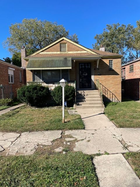 Tiny photo for 9554 S Dobson Avenue, Chicago, IL 60628 (MLS # 12492100)