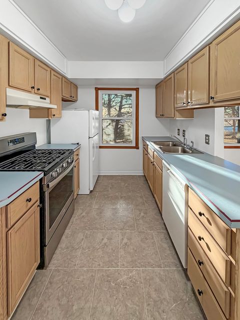 Tiny photo for 1165 N Henderson Road, Freeport, IL 61032 (MLS # 12549974)