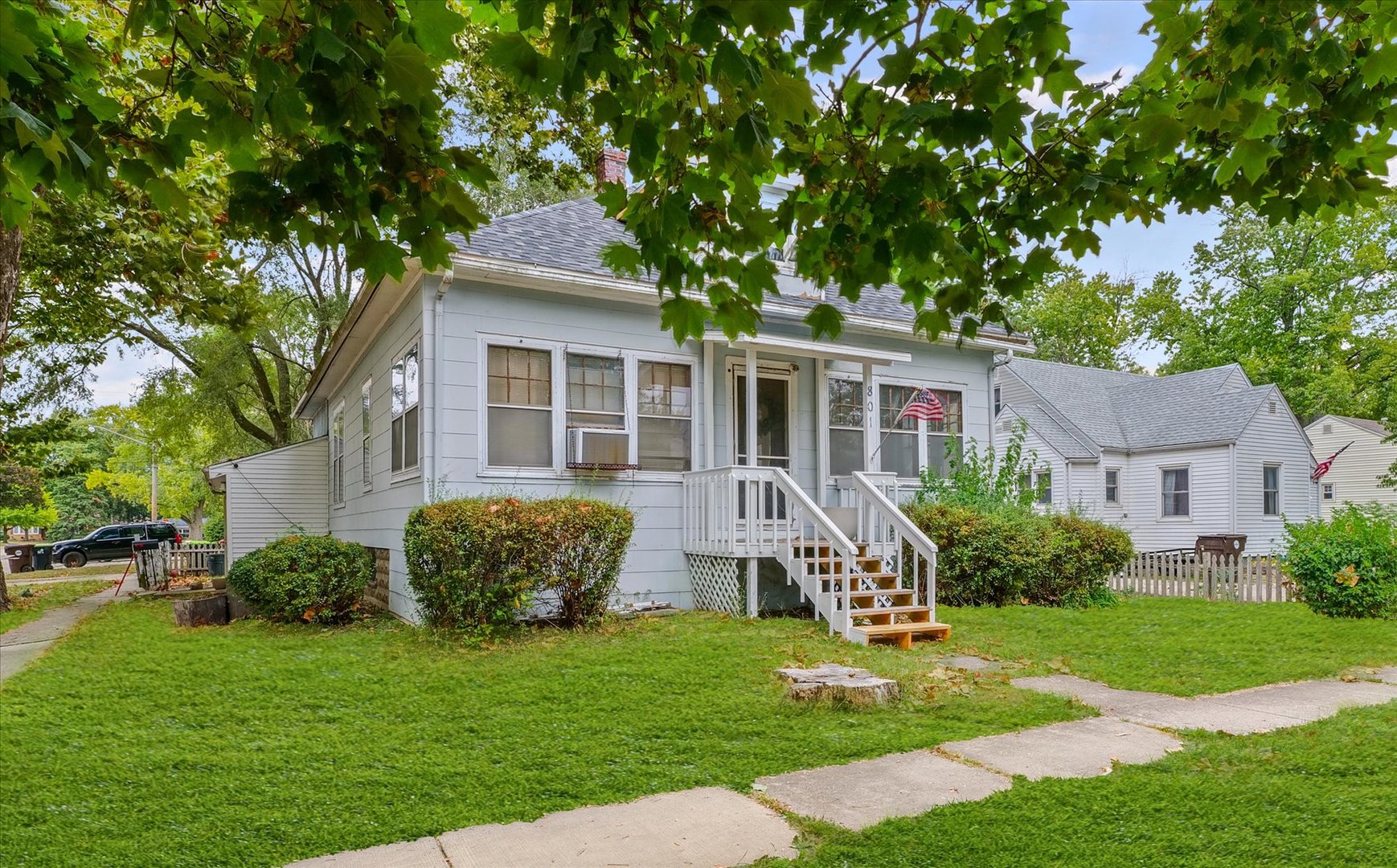 801 E Sangamon Avenue