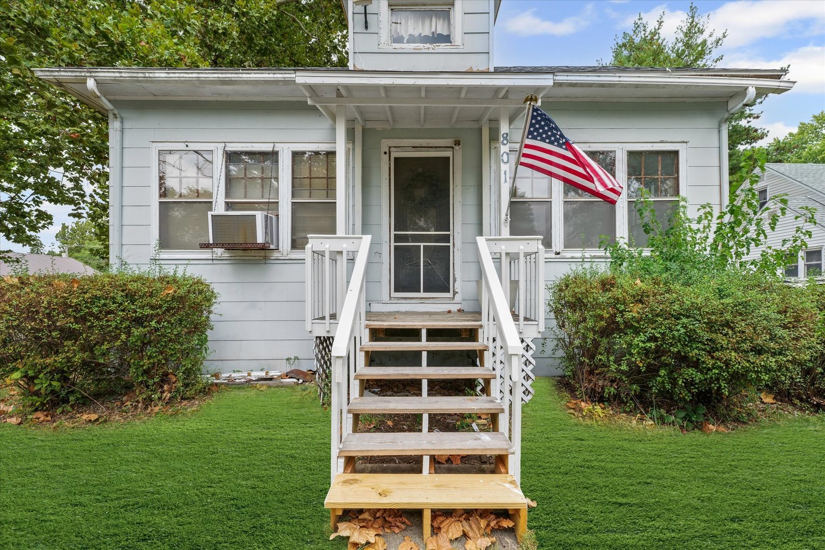 801 E Sangamon Avenue