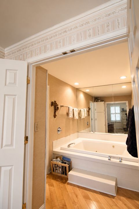 Tiny photo for 6319 Briar Road, Willowbrook, IL 60527 (MLS # 12636997)