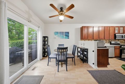 Tiny photo for 394 Jamestown Court, Aurora, IL 60504 (MLS # 12629064)