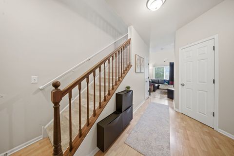 Tiny photo for 394 Jamestown Court, Aurora, IL 60504 (MLS # 12629064)