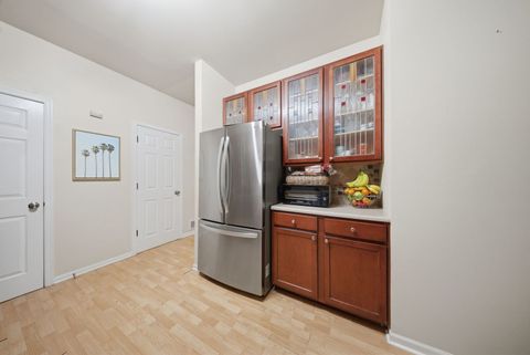 Tiny photo for 394 Jamestown Court, Aurora, IL 60504 (MLS # 12629064)