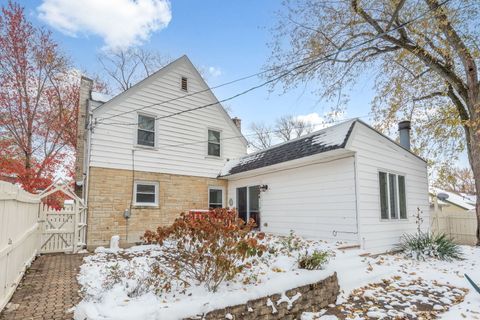 Tiny photo for 1131 S Elm Avenue, Kankakee, IL 60901 (MLS # 12514090)