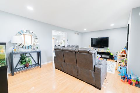 Tiny photo for 2440 Caton Crest Court, Crest Hill, IL 60403 (MLS # 12654499)