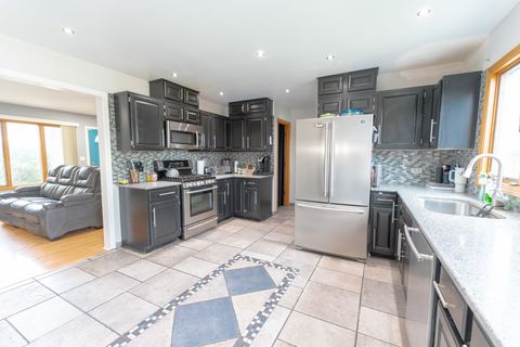 Tiny photo for 2440 Caton Crest Court, Crest Hill, IL 60403 (MLS # 12654499)