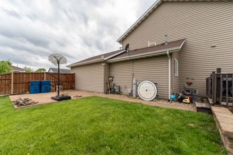 Tiny photo for 2440 Caton Crest Court, Crest Hill, IL 60403 (MLS # 12654499)
