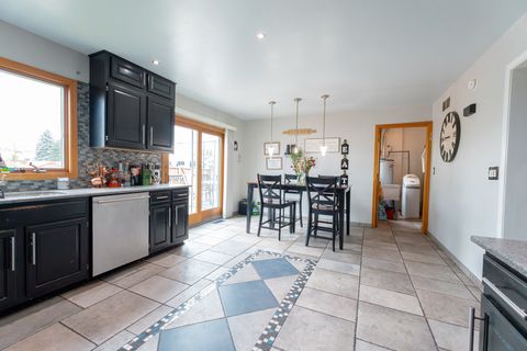 Tiny photo for 2440 Caton Crest Court, Crest Hill, IL 60403 (MLS # 12654499)