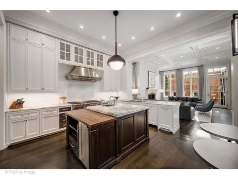 Tiny photo for 1720 N MOHAWK Street, Chicago, IL 60614 (MLS # 12461159)