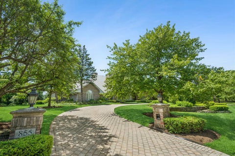 Photo of 855 Jennifer Court, Lake Forest, IL 60045 (MLS # 12672819)